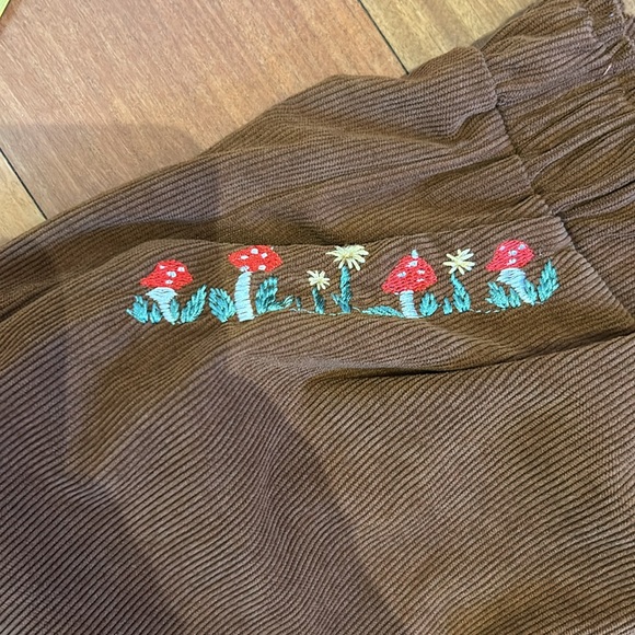 Mushroom Corduroy Brown Shorts - Picture 2 of 5